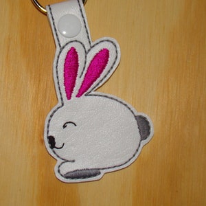Way too cute bunny rabbit vinyl embroidered key fob / chain! Easter, birthdays, showers, party favors, or just because!