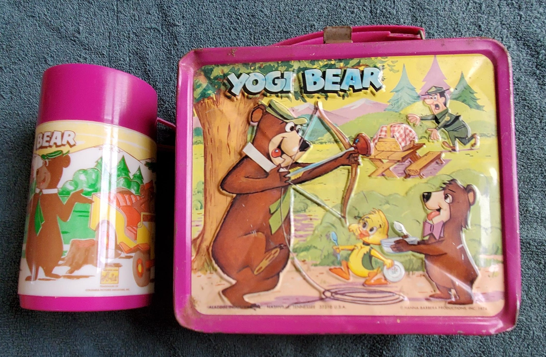 ヴィンテージ 1961年 ヨギベアと仲間たちのメタルランチボックス Yogi bear lunch box - Etsy 日本