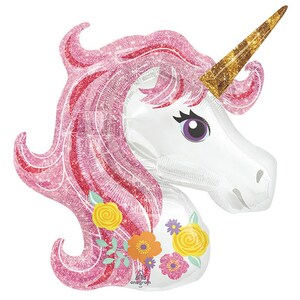 Pu&ograve; includere: Un palloncino unicorno rosa glitter con un corno dorato e accenti floreali. L'unicorno ha un viso bianco con occhi viola e una criniera e una coda rosa.