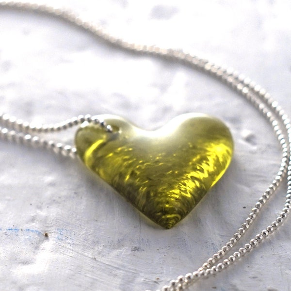 Wijnfles Hart Ketting - Gesmolten Groen Glas - Gerecycled Wijnfles Sieraden - Gerecycled Upcycled Hergebruikt