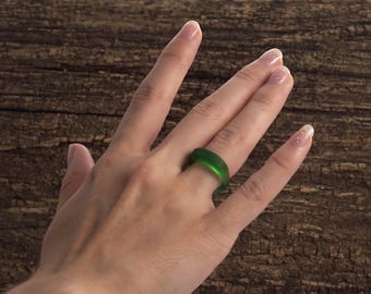 Irish Whiskey Ring - Recycled Emerald Green Liquor Bottle Glass - Ireland Whisky Gift - Seaglass Finish - Upcycled Repurposed