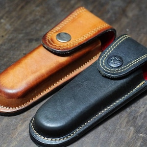 Fodero per coltello da caccia all'aperto di dimensioni personali / Fodero per coltello in pelle fatto a mano / Fodero per cintura in pelle con bottone automatico / Porta coltello EDC / Regalo per amanti della vita all'aria aperta