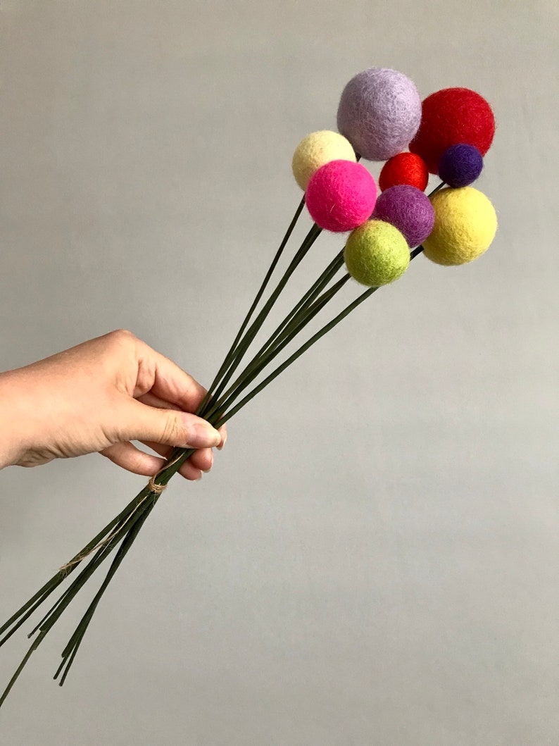 Felt Ball Flowers, Felt Ball Bouquet, Billy Balls, Craspedia, Pom Pom Flowers, Modern Flower Arrangement, Anniversary Gift, Wool Anniversary image 4