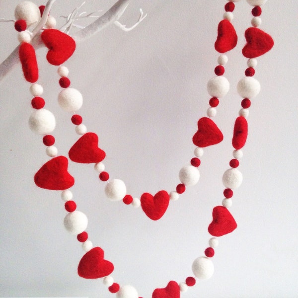 Felt Heart Garland, Felt Garland, Red Heart Garland, Mother’s Day Gift, Anniversary Gift, 7 year Anniversary, Wool Anniversary