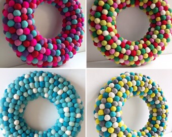 Custom Colour Felt ball Wreath, Felt Wreath, Holiday Wreath, Modern Felt Ball Wreath, Door Wreath