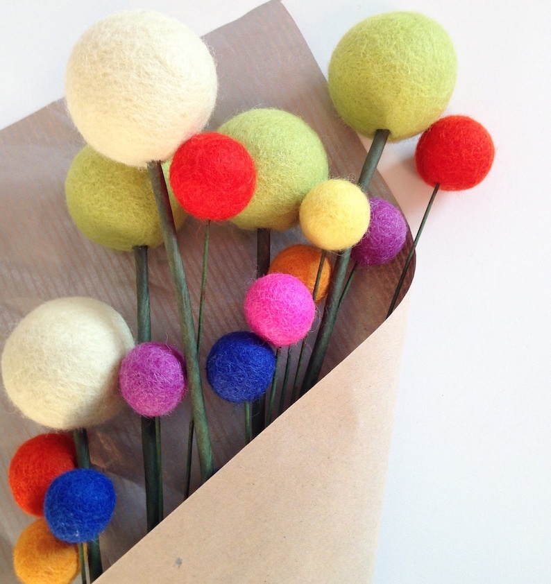 Felt Ball Flowers, Felt Ball Bouquet, Billy Balls, Craspedia, Pom Pom Flowers, Modern Flower Arrangement, Anniversary Gift, Wool Anniversary image 6