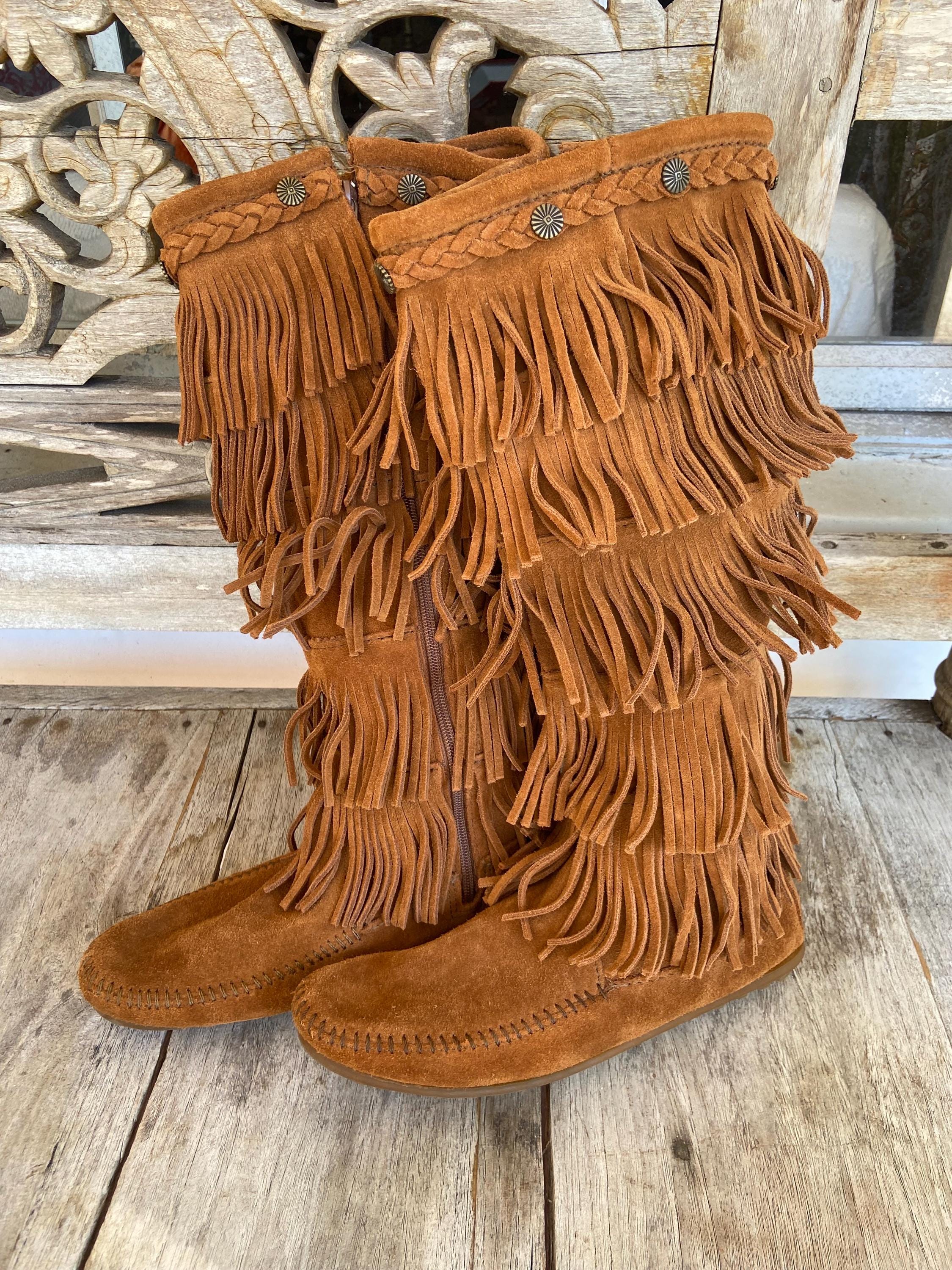 Brand new. Minnetonka Suede Fringe Boots - Tan Amazon.com | Minnetonka Men main image 4