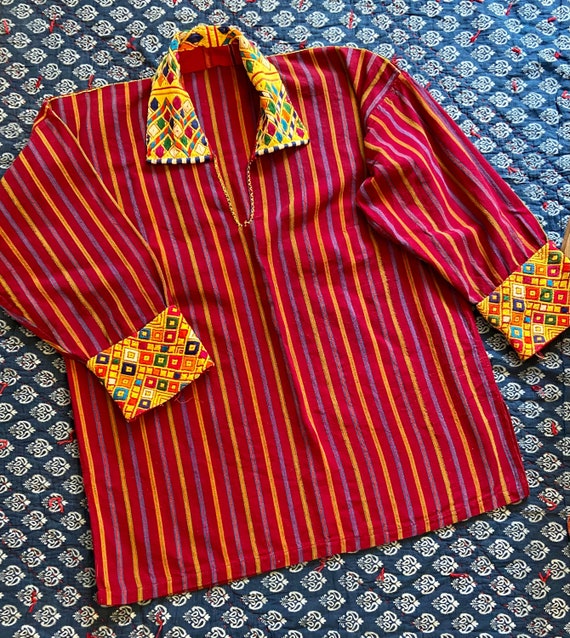 Vintage Guatemalan mexican Embroidered pullover ov