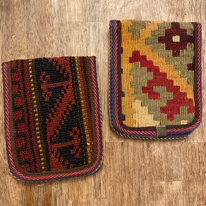 Cartera tejida Kilim tonos tierra unisex