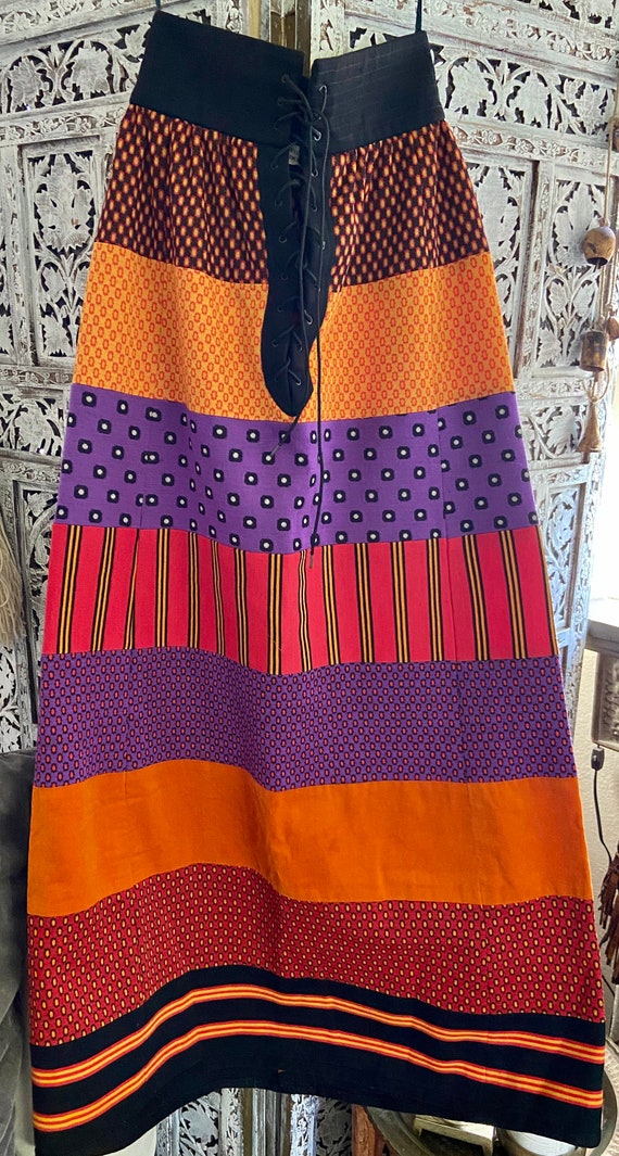 Groovy vintage colorful orange purple black print 