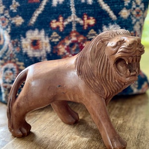 Vintage Handcarved Wooden Lion Sculpture: African Caribbean Art