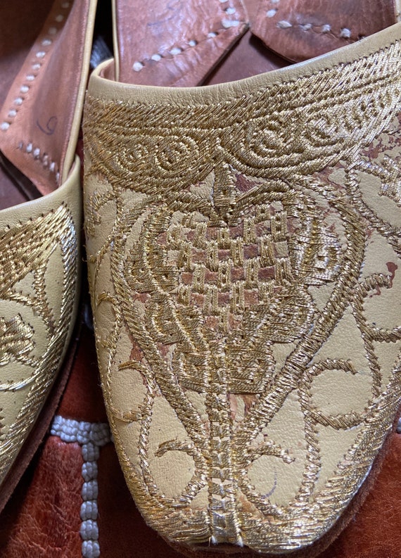 Traditional punjabi indian leather embroidered kh… - image 6