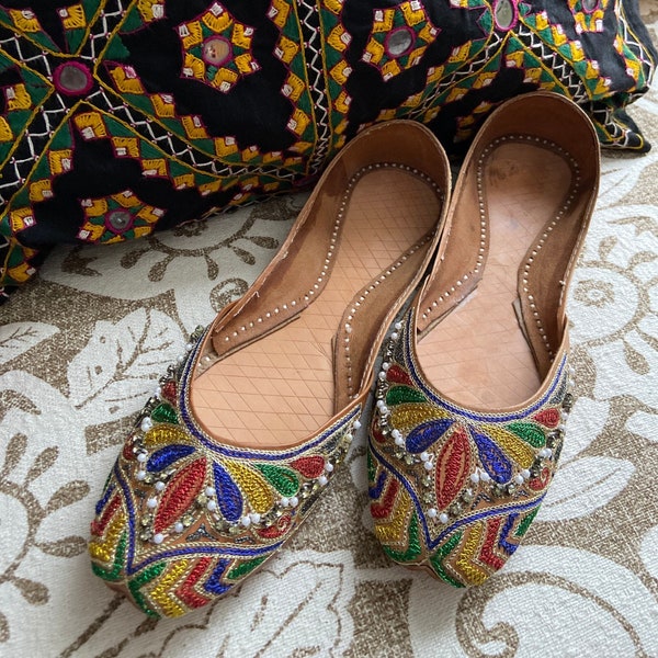 Indian Shoes - Etsy