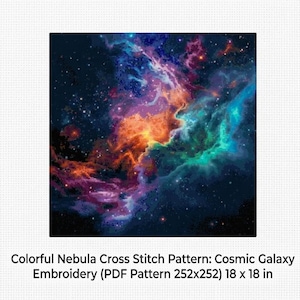 Könnte beinhalten: Ein Kreuzstichmuster mit einem farbenfrohen Nebeldesign. Das Bild zeigt eine lebendige Darstellung von Orange, Lila, Blau und Grün, mit einem dunklen Hintergrund und zahlreichen Sternen. Das Muster misst 45.7 x 45.7 cm.