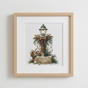 Schema punto croce per lampione natalizio Deck The Halls (schema PDF)