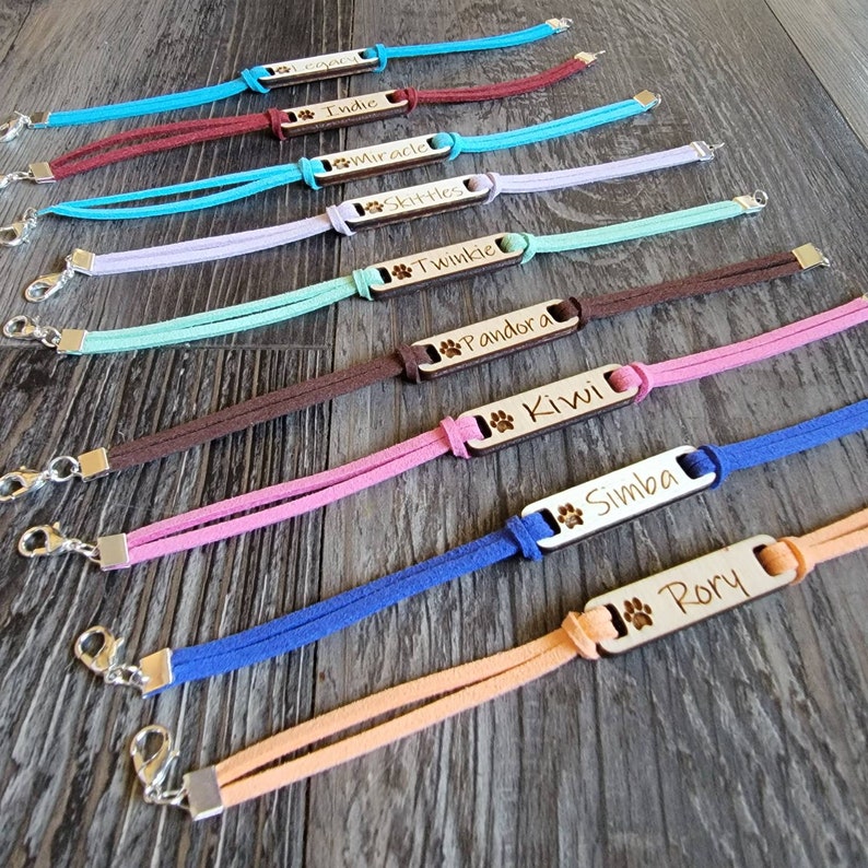 Personalized Pet Name Bracelet Custom Engraved Paw Print Etsy
