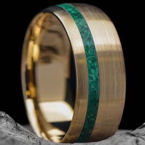 Yellow Gold Wedding Band with Malachite Inlay | FREE ENGRAVING | 8mm | Men&#39;s Wedding Ring | Brushed Domed Profile | Unique Men&#39;s Ring
