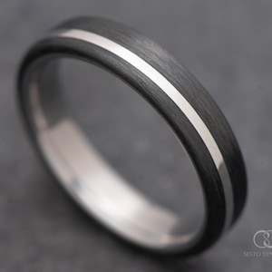 The Vertex | FREE ENGRAVING | Unidirectional Carbon Fiber Ring with White Gold Inlay and Titanium Inner Sleeve | 4mm | Wedding Ring | Custom
