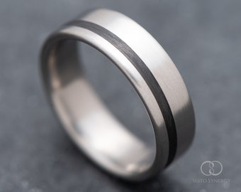 The Shift | FREE ENGRAVING | Titanium Ring with Unidirectional Carbon Fiber Inlay | 7mm | Wedding Ring | Custom Made For You
