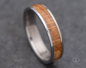 Le noyau | GRAVURE GRATUITE | Bague en titane avec incrustation de chêne tonneau de whisky | 5 mm | Alliance | Fait sur mesure pour vous