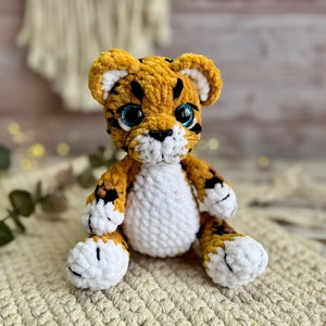 Crochet leopard toy, stuffed leopard wild cat amigurumi, Safari nursery decor, Cute leopard print lover gift