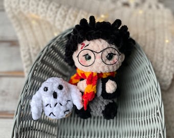 Harry wizard boy and his owl set of stuffed toy amigurumi handmade crochet doll plushies gift for Christmas