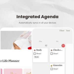 Puede incluir: Una captura de pantalla de una aplicaci&oacute;n m&oacute;vil con un fondo rosa claro y el texto "e Life Planner" en negro. La aplicaci&oacute;n tiene una vista de calendario con una lista de tareas para el jueves y el viernes. Las tareas incluyen "Estudiar", "Comprobar e..." y "Comprar". Cada tarea tiene una casilla de verificaci&oacute;n y un peque&ntilde;o icono al lado.