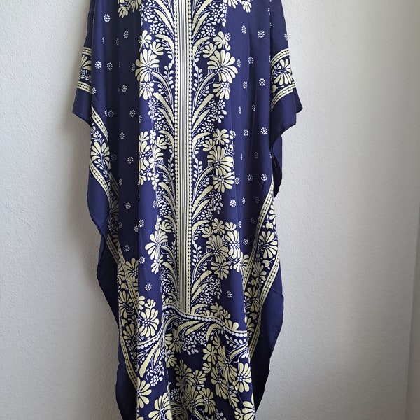 Free Flowing Unique Print Mumu Dress – Medium/Large/XL/2XL - Dark Blue/Light yellow)