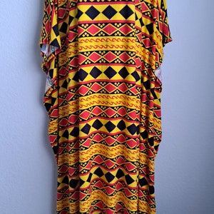 Free Flowing Unique Print Mumu Dress – Medium/Large/XL/2XL ( Colourful Blend (Yellow)