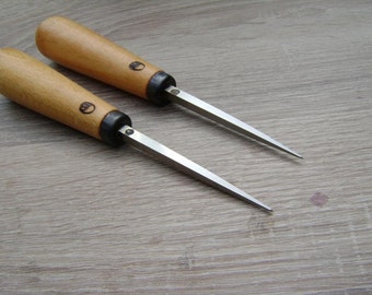AWL SQUARE. Awl faceted. Hand forged.