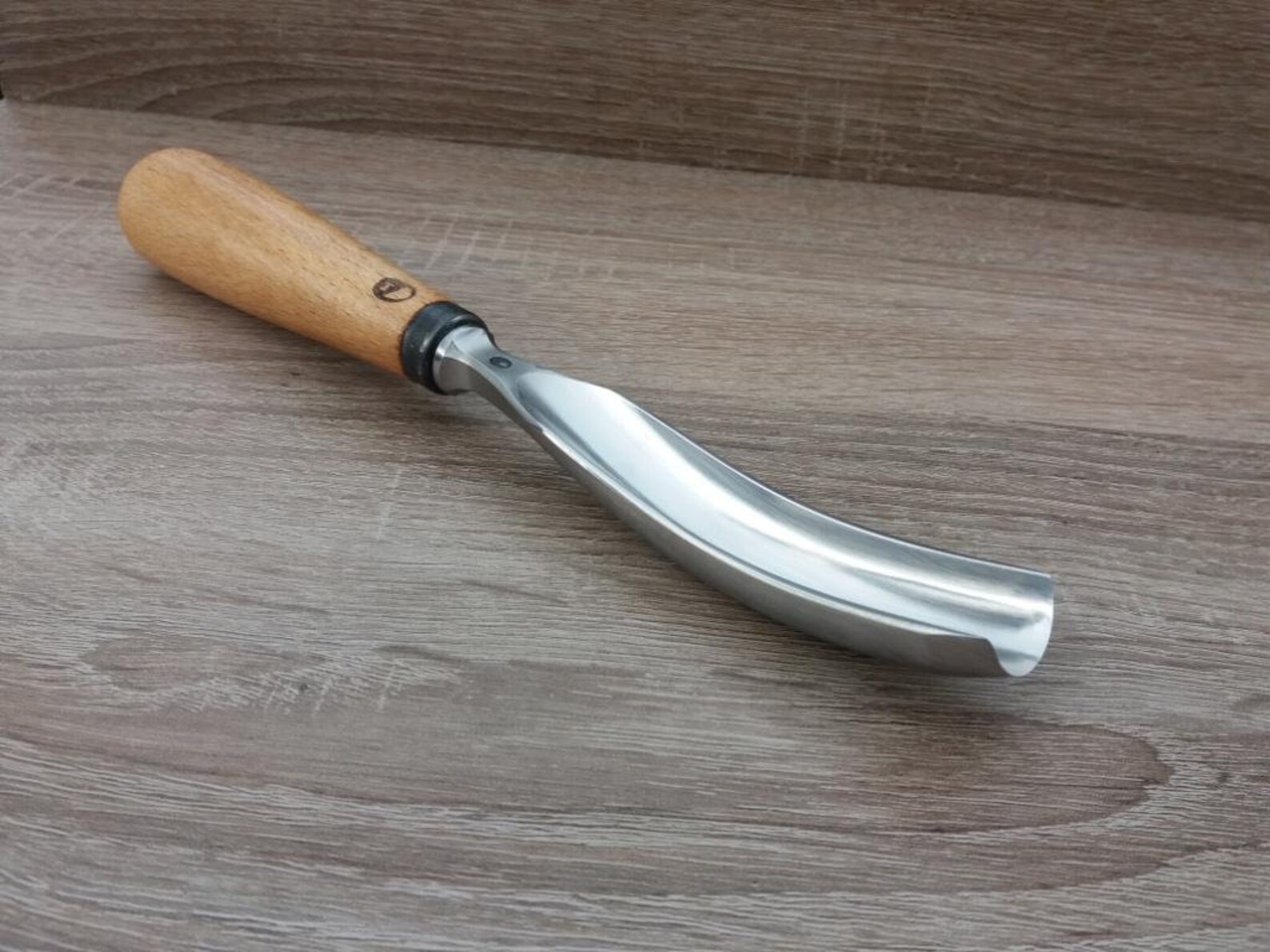 стамеска клюкарза полукруглая. полукруглая стамеска для резьбы. Yato стамеска полукруглая по дереву. № 6 прямая полукруглая стамеска 10мм для резьбы по дереву. плотницкая стамеска.