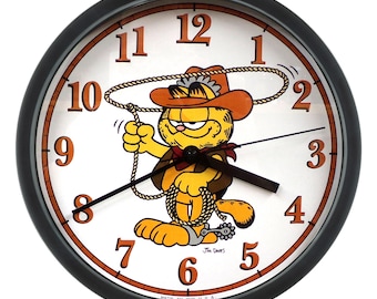 RARE Vintage 1978 Garfield Sunbeam Wall Clock With Pendulum