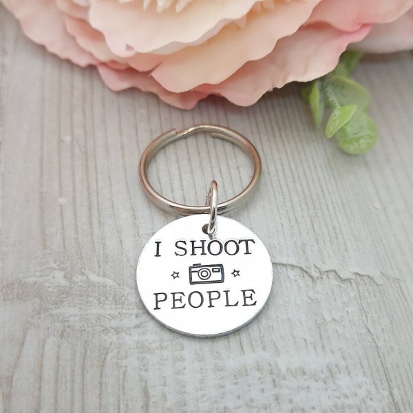 I Shoot People Keyring, Funny Gift For Photographer, Wedding Photographer Thank You Gifts, Joke Photography Keychain