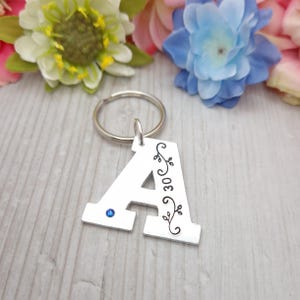Porte-clés personnalisé pour 30e anniversaire d'une fille avec prénom et pierre de naissance, bijoux pour fille, petite-fille ou nièce, 30 ans