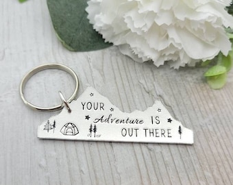 Hiking Gifts, Hiker Gift, Climbing, the mountains are calling, Adventure Awaits, Mountain Climing, Mountain Keyring, Hiking Keyring, Hiker