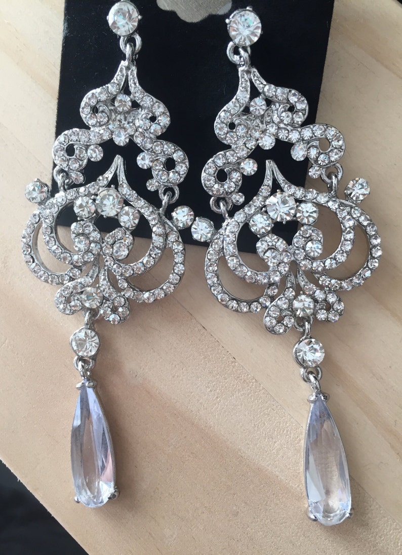 Vintage Wedding Jewelry chandeliers earrings Crystal Bridal Earrings Bridal Teardrop Earrings Bridal Jewelry Drop Ear Wedding Earrings