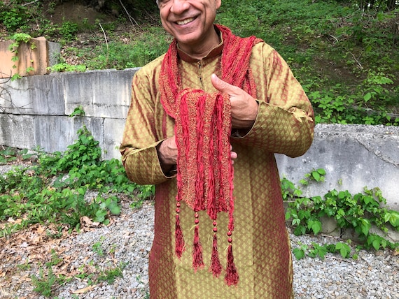 Long red shop scarf mens