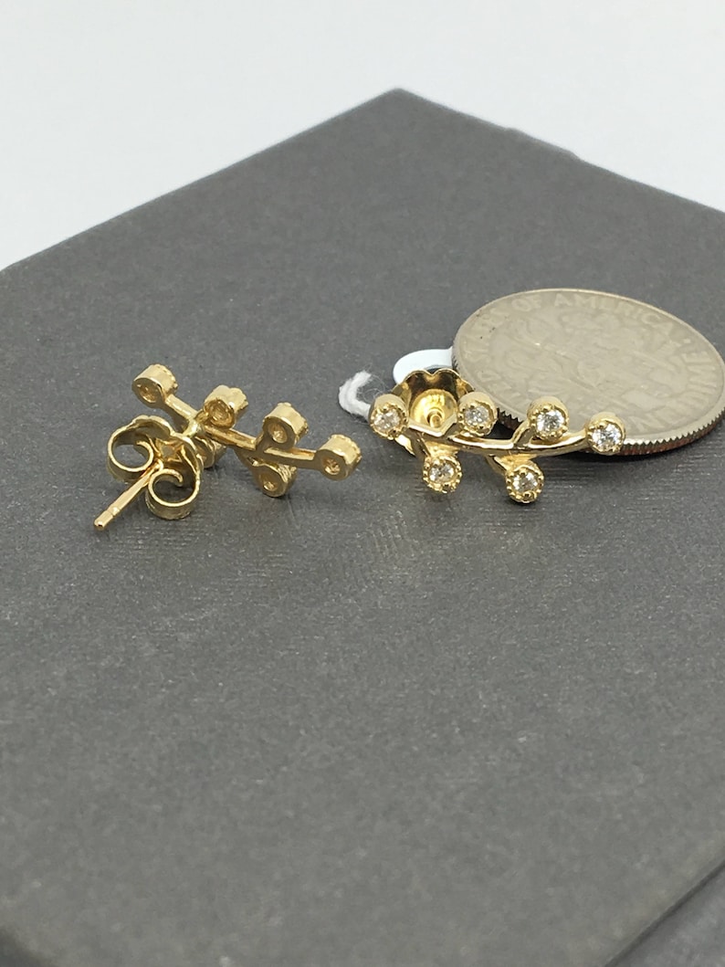 14K Yellow Gold Natural Genuine Diamond Leaves Style Stud Earrings