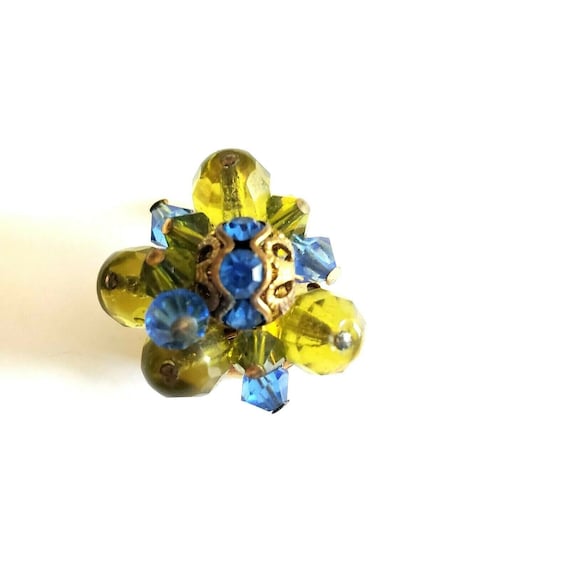 Hobe Clip Earrings  Faceted Crystal Bead Cluster … - image 10