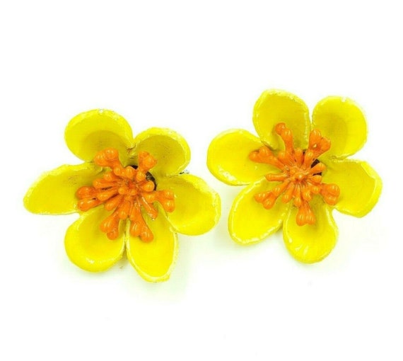 Vintage Yellow Orange Plastic Flower Clip On Earr… - image 6