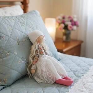 Muñeca bebé, decoración infantil, muñeca de trapo, decoración para habitación infantil, muñeca bebé de juguete, decoración de pared infantil, muñeca hada, muñeca de tela, muñecas bebé y niñas pequeñas