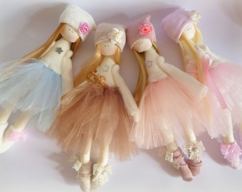 Muñeca hecha a mano, muñecas Tilda, muñeca decorativa, guardería Shabby Chic, juguetes de niña, muñecas de tela en mal estado, muñeca bailarina. Muñeca de tela