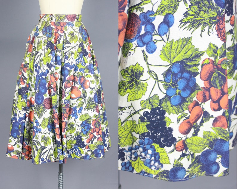 small 1950s FRUIT PRINT Skirt Vintage 50s Full High Waisted Cotton Skirt with Pockets
