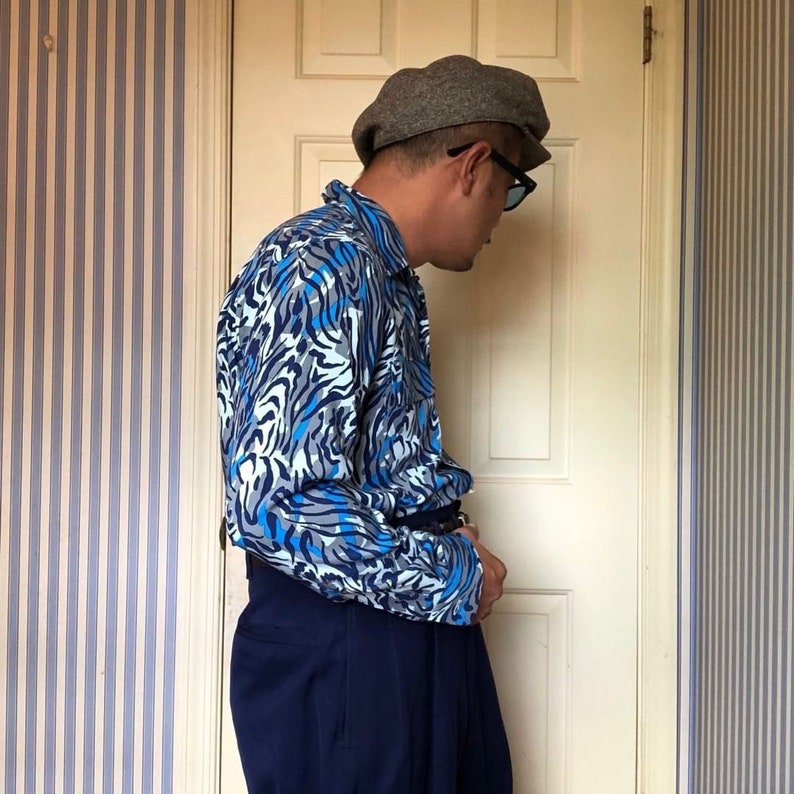 GROOVIN HIGH 1950s Style Vintage Blue /& Black TigerLeopard Animal Print Rayon Long Sleeve Shirt-Size Medium