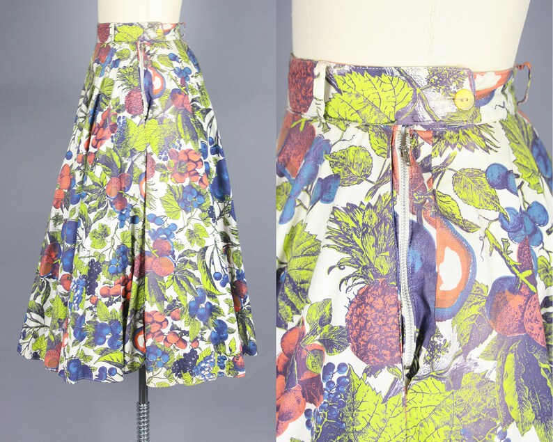 small 1950s FRUIT PRINT Skirt Vintage 50s Full High Waisted Cotton Skirt with Pockets