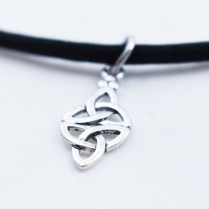 Celtic Knot Necklace, Triquetra Charm, Irish Jewelry, Celtic Gift, Celtic Pendant, Trinity Knot, Irish Love Knot, Paracord Necklace