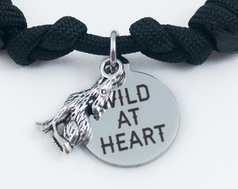 Wild at Heart, Wolf Bracelet, Adjustable Bracelet, Howling Wolf, Wilderness, Paracord Bracelet, Black Wolf, Wolf Charm, Nature Gift, Wolves