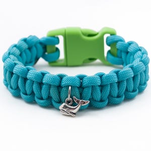 Whale Bracelet, Beach Bracelet, Paracord Bracelet, Beach Accessory, Cute Whale, Whale Charm, Sea Creatures, Ocean Gifts, Nature Bracelets