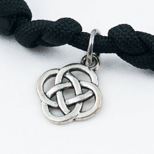 Celtic Knot, Adjustable Bracelet, Irish Bracelet, St. Patricks Day, Ireland Bracelet, Celtic Bracelet, Paracord Bracelet, Celtic Knot Charm