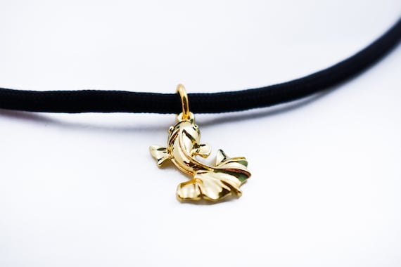 Goldfish Necklace, Gold Fish, Gold Betta, Golden Betta, Paracord Necklace, Aquarium Lover, Fish Charm, Fishing, Marine Life, Aquatic Animal
